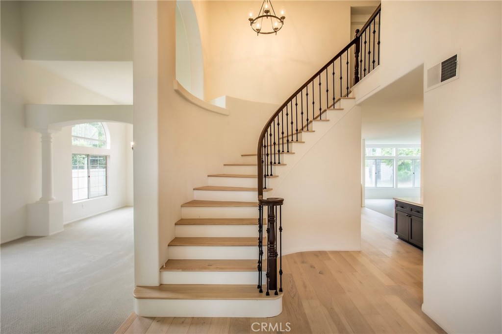 6236 Sunnyhills Place