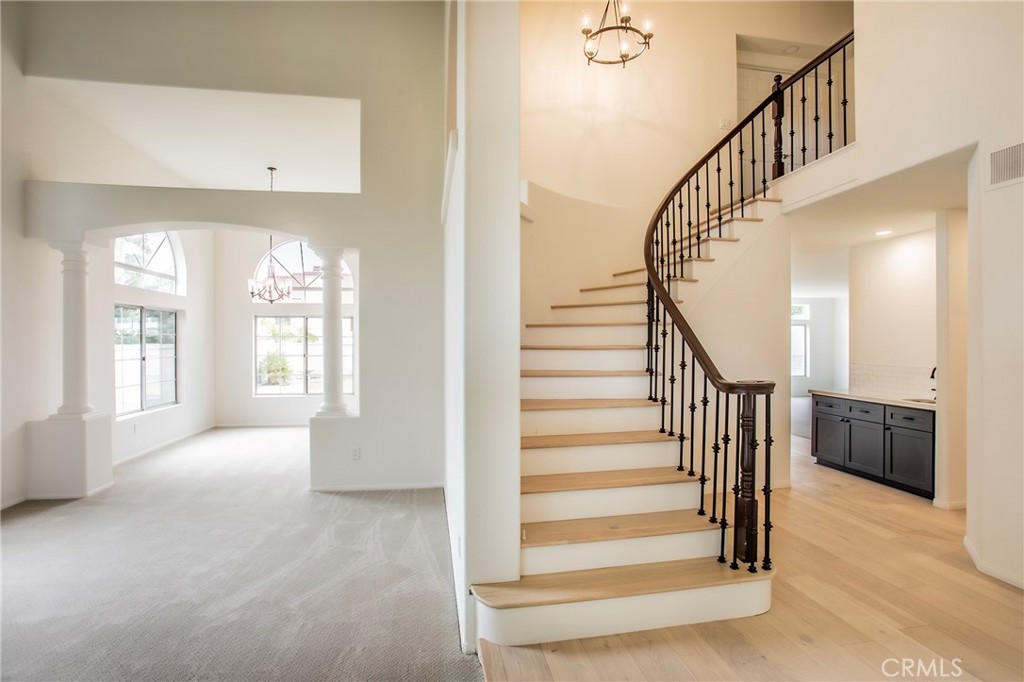 6236 Sunnyhills Place