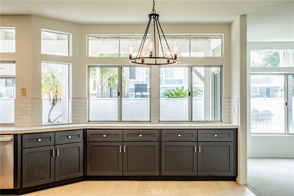 6236 Sunnyhills Place