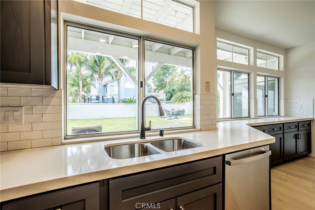 6236 Sunnyhills Place