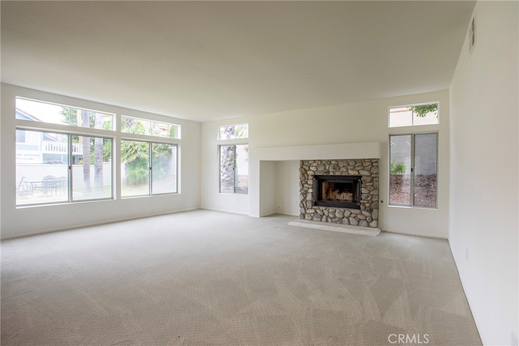 6236 Sunnyhills Place