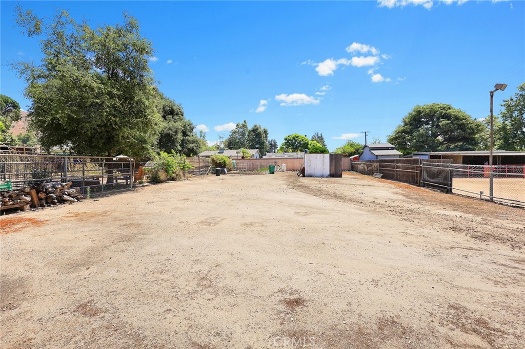 1311 North Shirlmar Avenue