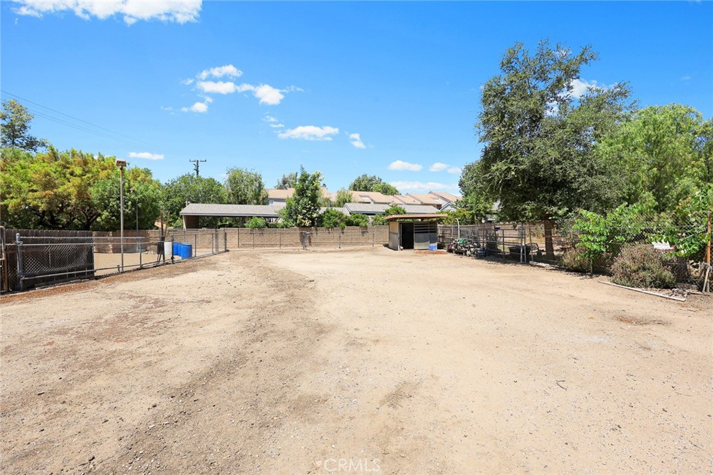 1311 North Shirlmar Avenue