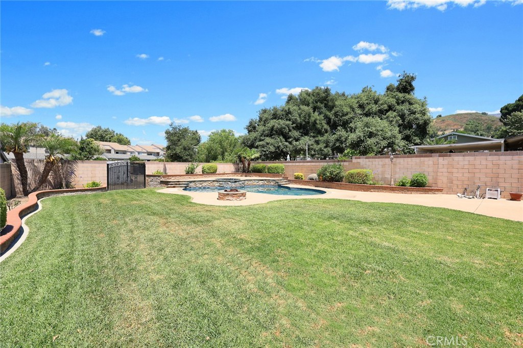 1311 North Shirlmar Avenue