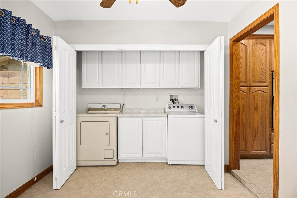 1311 North Shirlmar Avenue