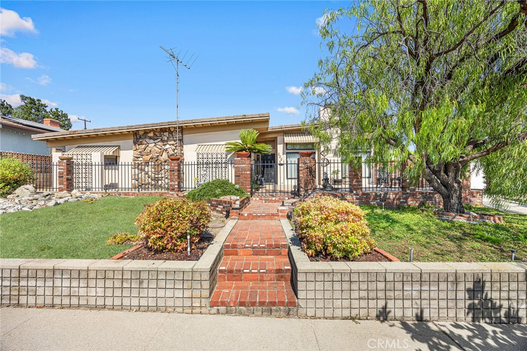626 N Treanor Avenue