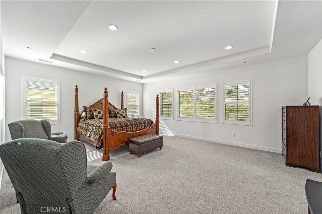 639 E Orange Blossom Way