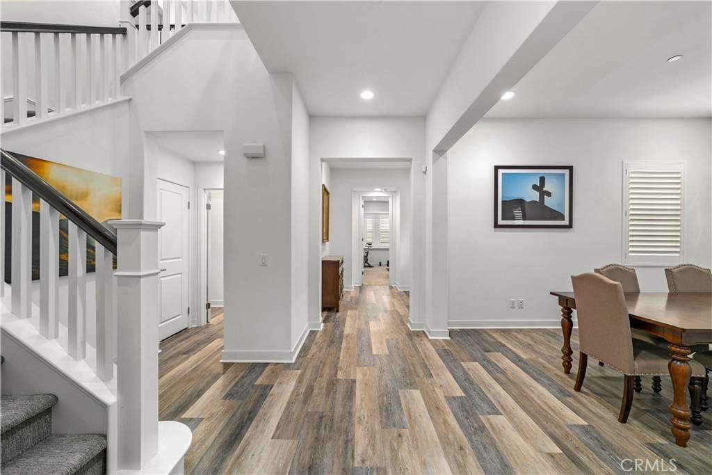 639 E Orange Blossom Way