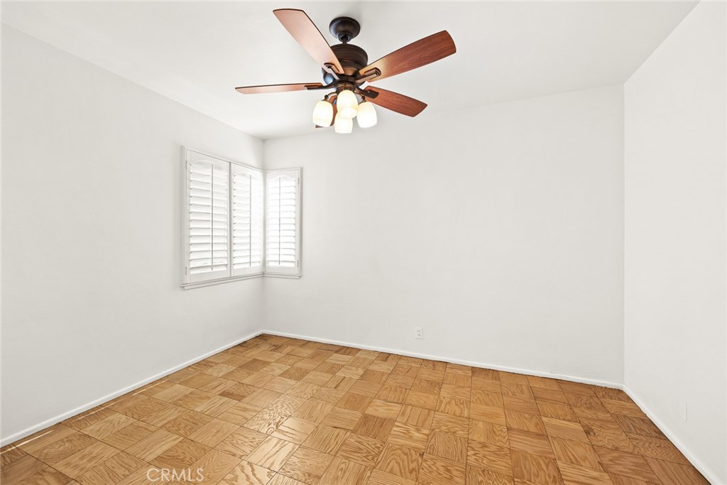 5765 N. Barranca Avenue