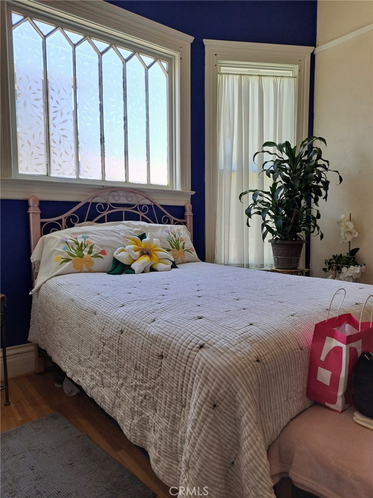 403 N San Gabriel Avenue