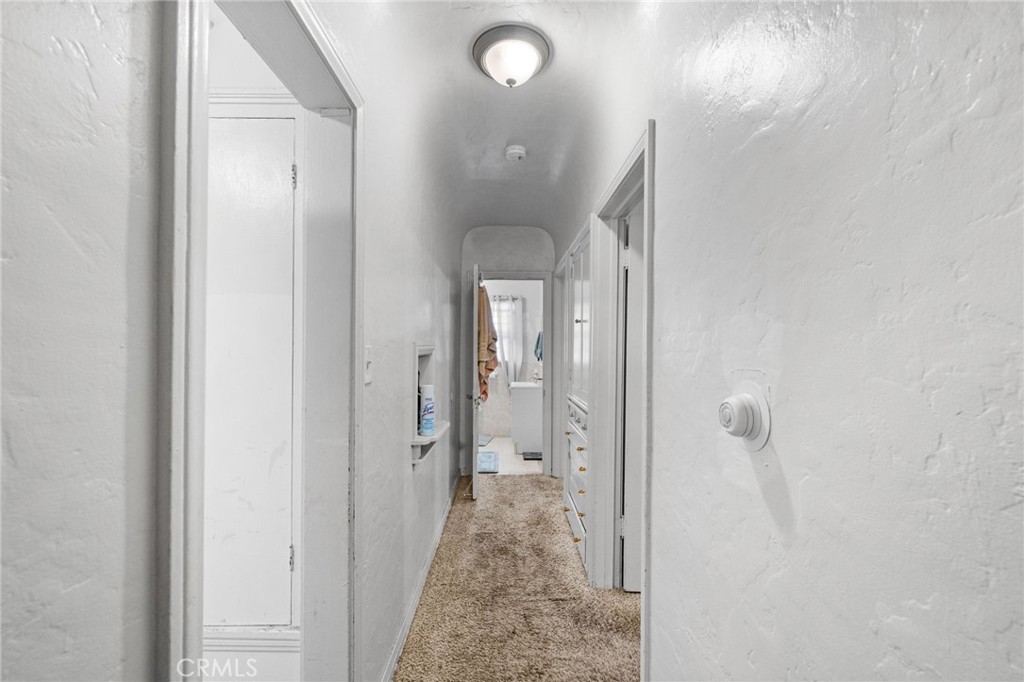 1257 W 60th Place