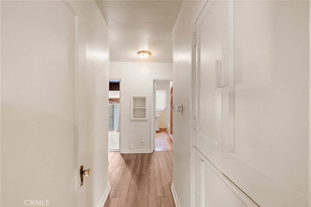 1257 W 60th Place