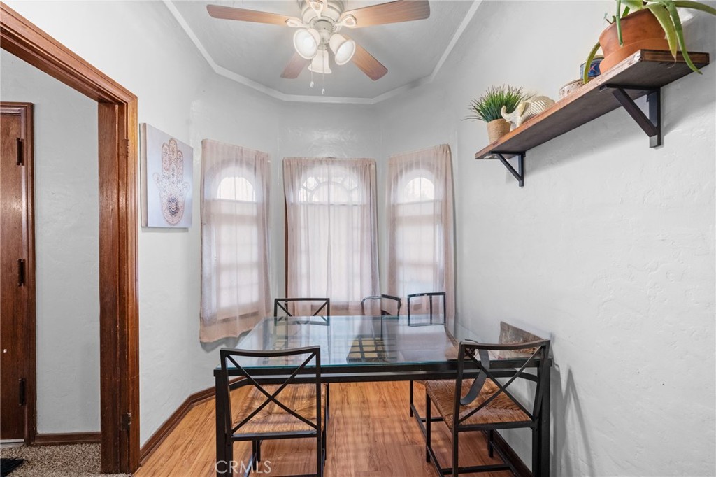 1257 W 60th Place