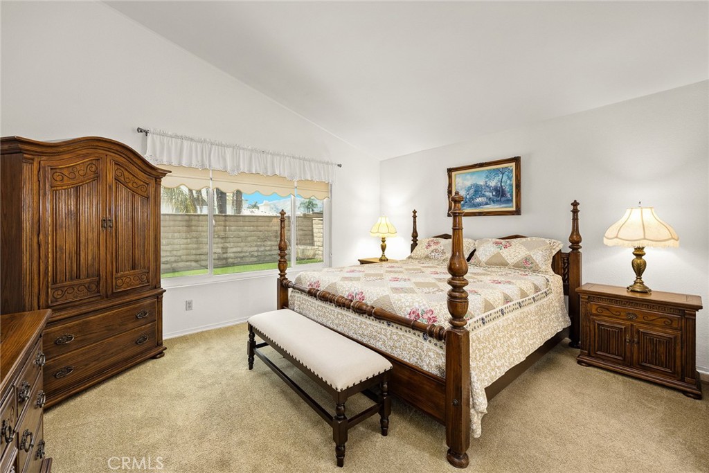 5787 Blackbird Lane