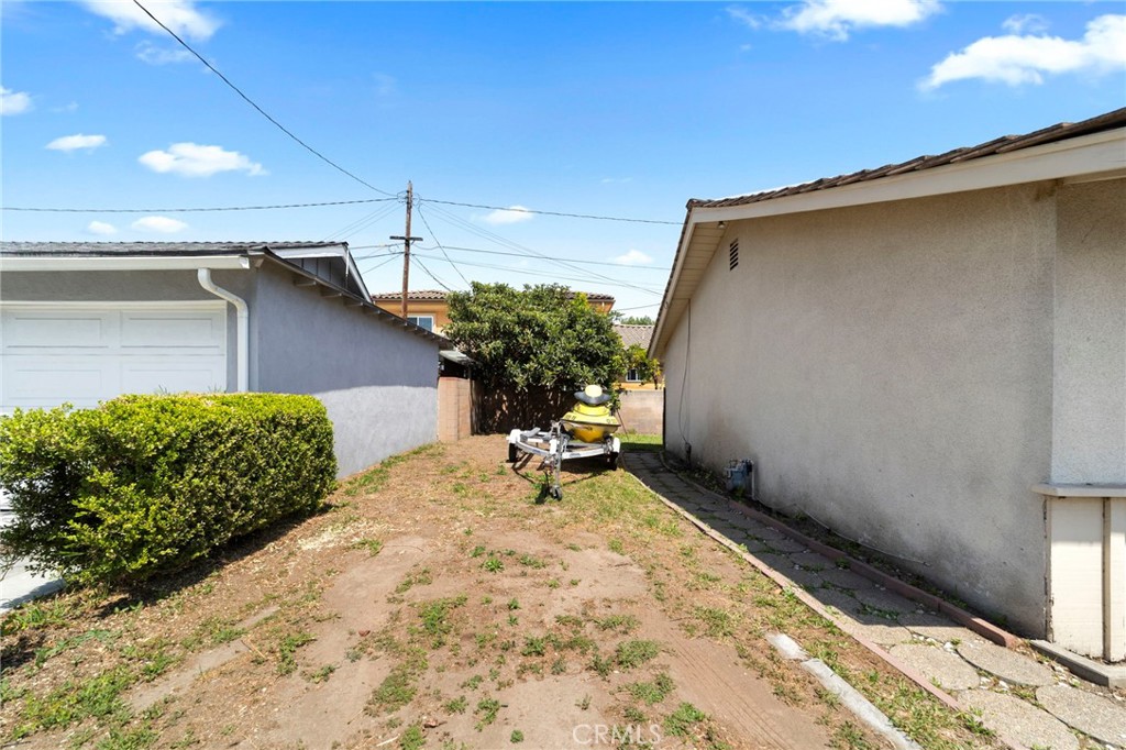 9066 E Fairview Avenue