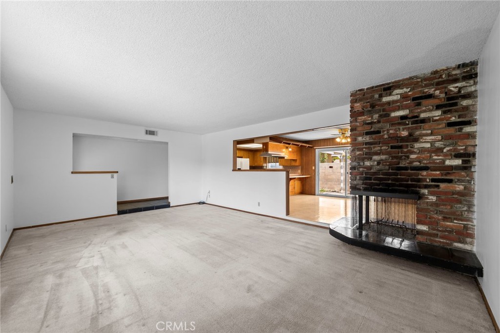 9066 E Fairview Avenue