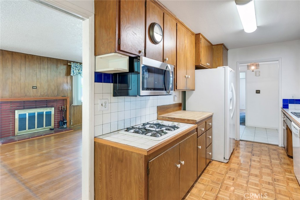 1242 N Dalton Avenue