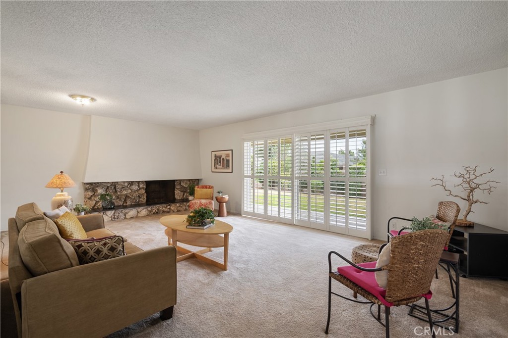 920 Wildrose