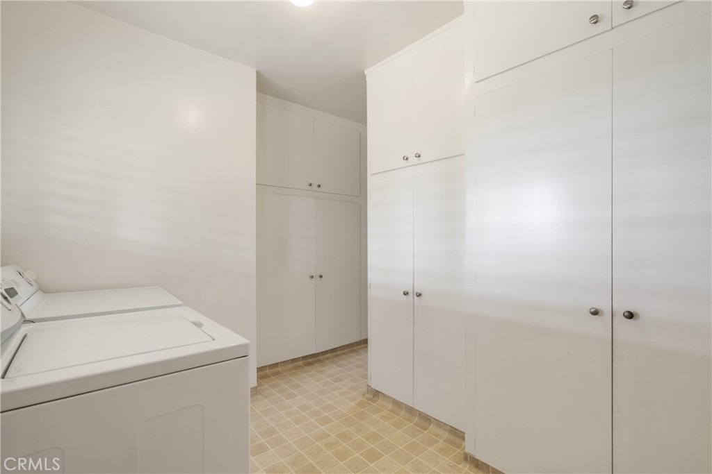 920 Wildrose