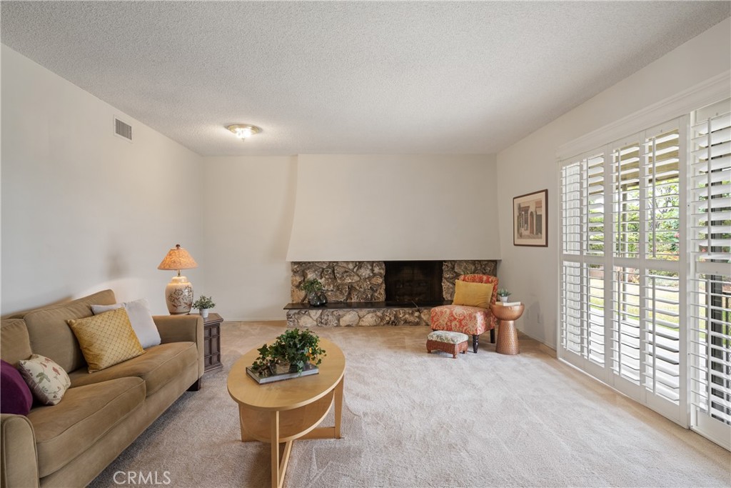 920 Wildrose