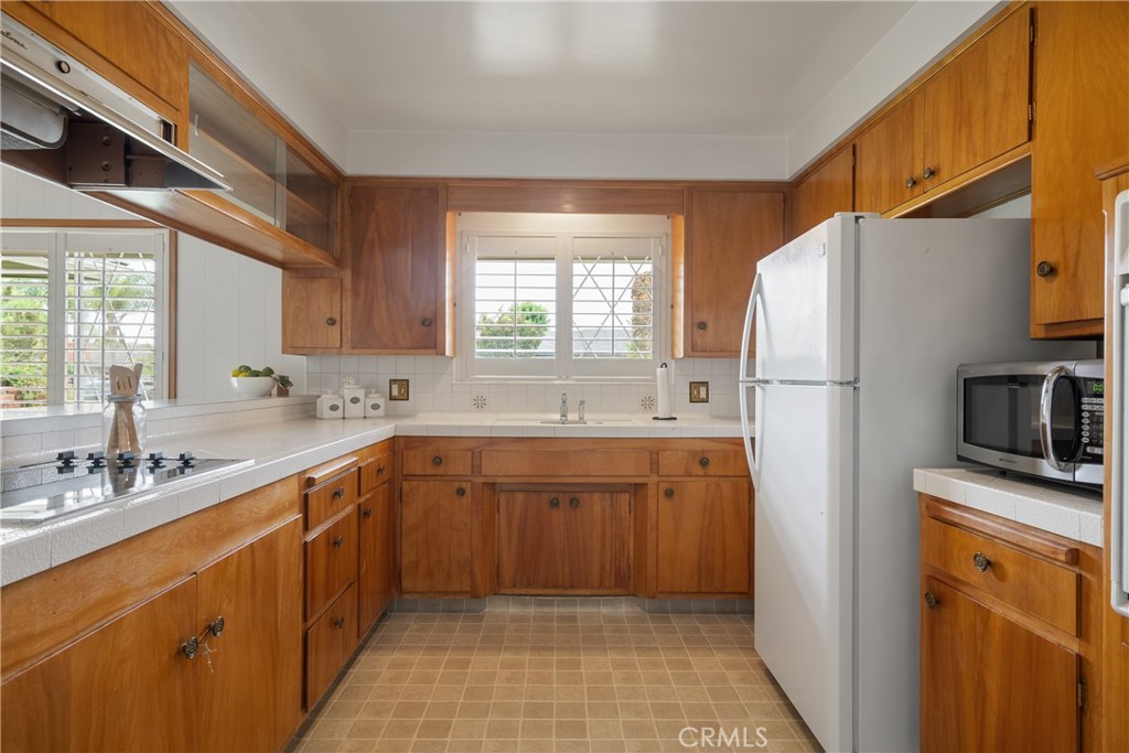 920 Wildrose