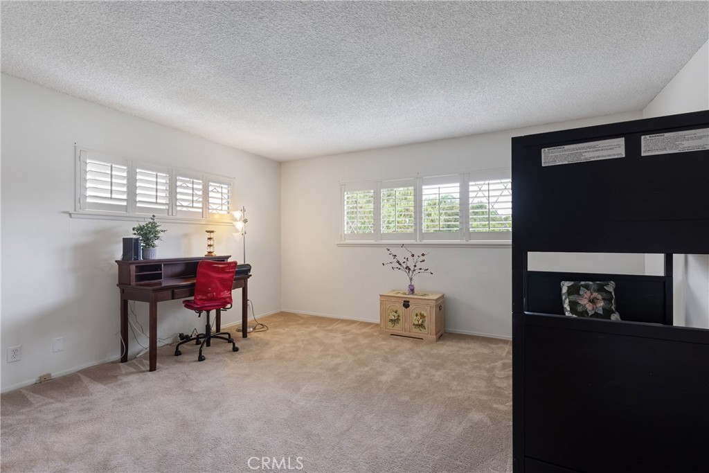 920 Wildrose