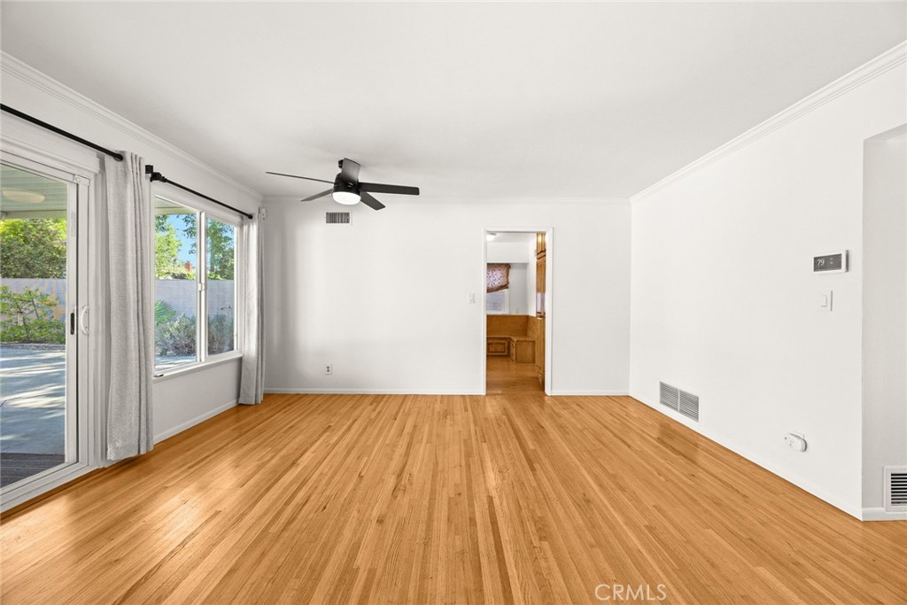647 Ridgefield Dr