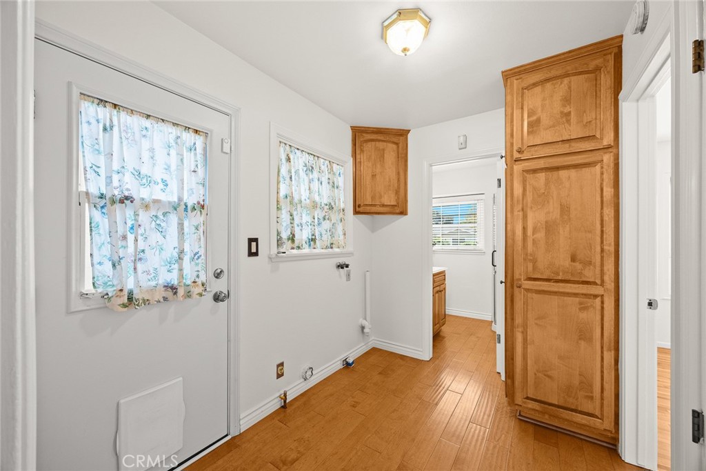 647 Ridgefield Dr