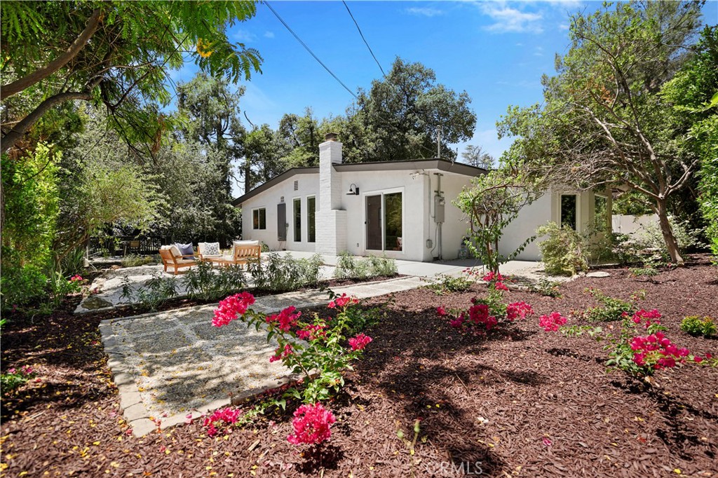 3758 Alzada Road