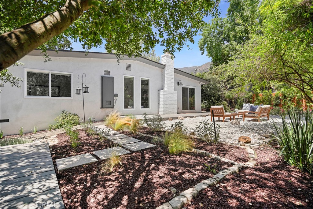 3758 Alzada Road