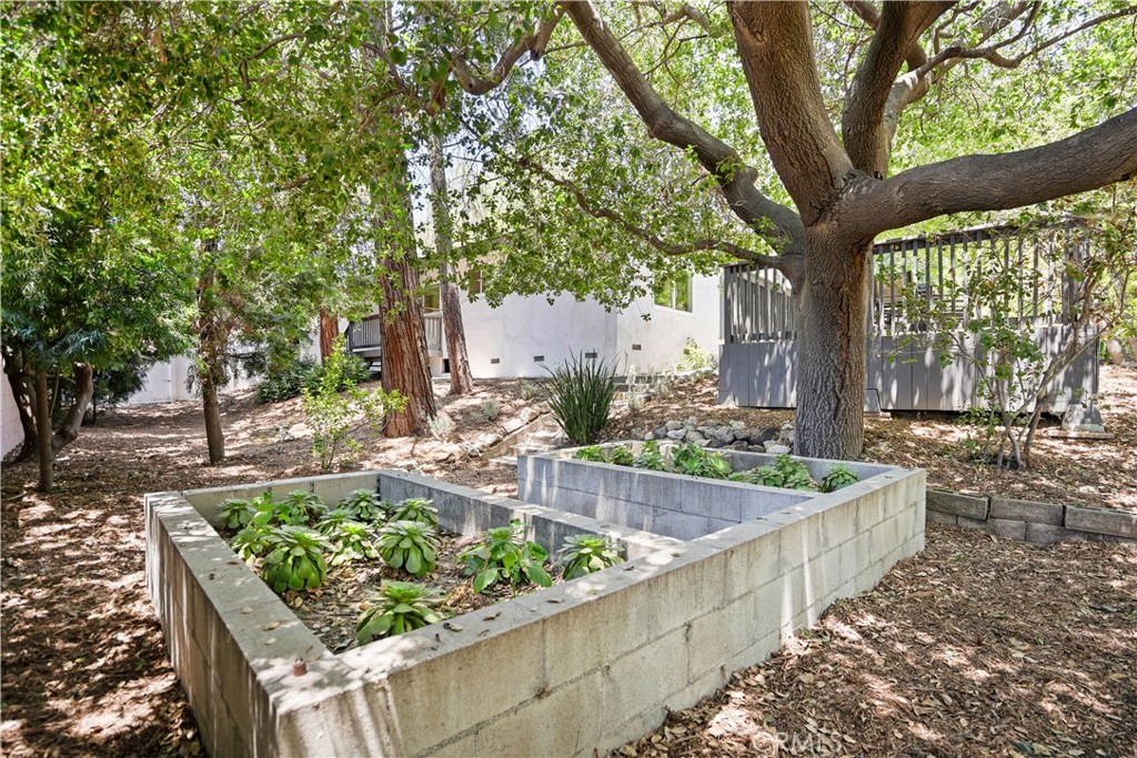 3758 Alzada Road