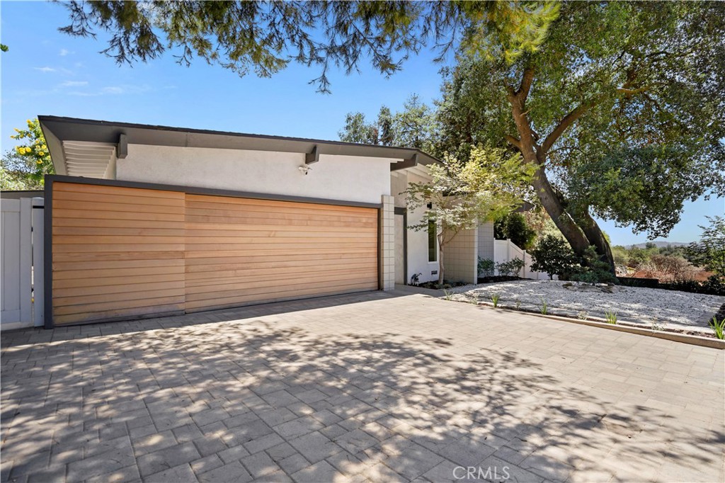 3758 Alzada Road