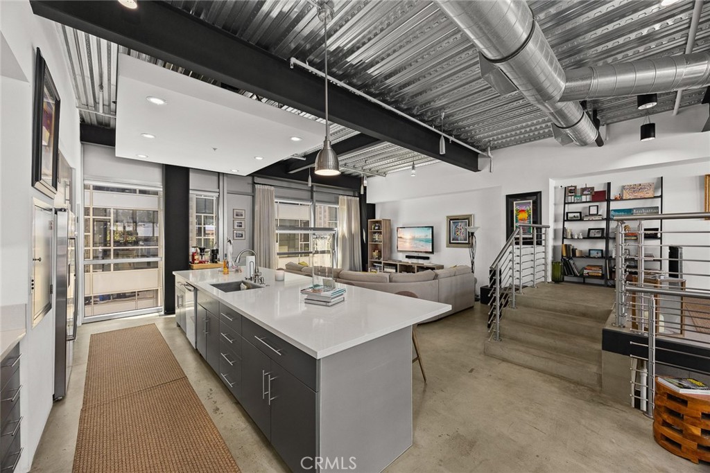 3240 Casitas Avenue