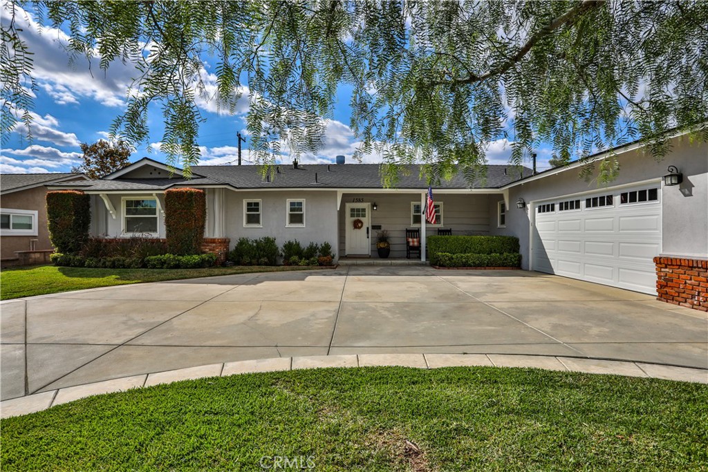 1585 Mural Drive