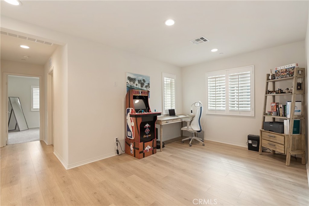 7194 Crescrendo Lane