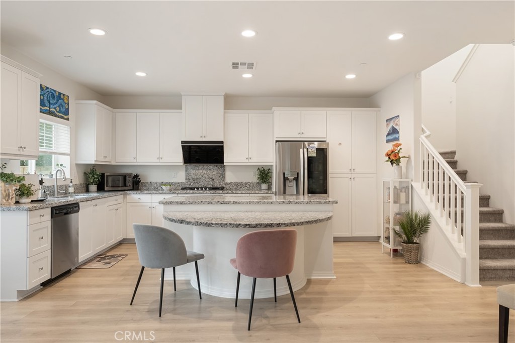 7194 Crescrendo Lane