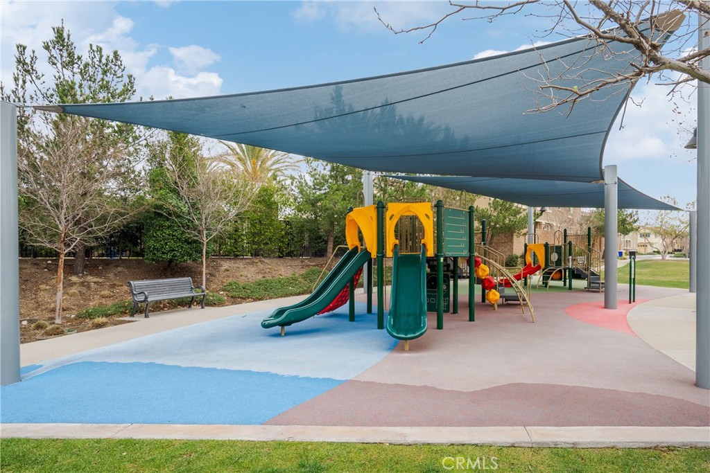 7194 Crescrendo Lane