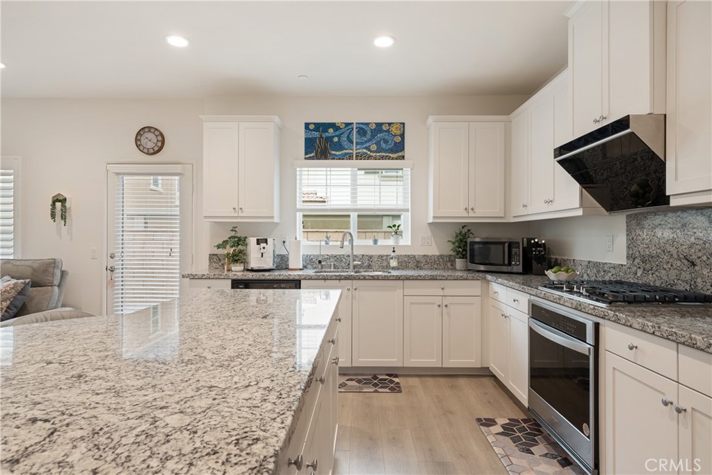 7194 Crescrendo Lane