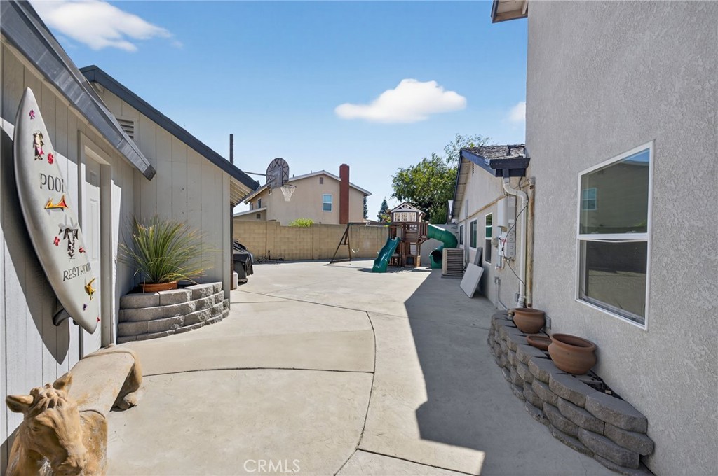 908 W Linden St.