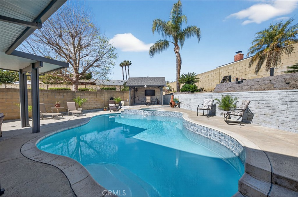 908 W Linden St.