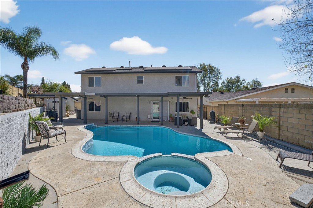 908 W Linden St.