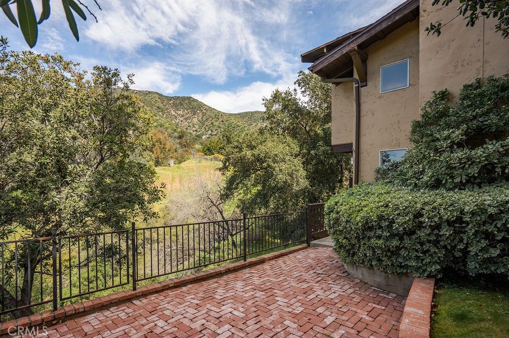 235 Spinks Canyon Road