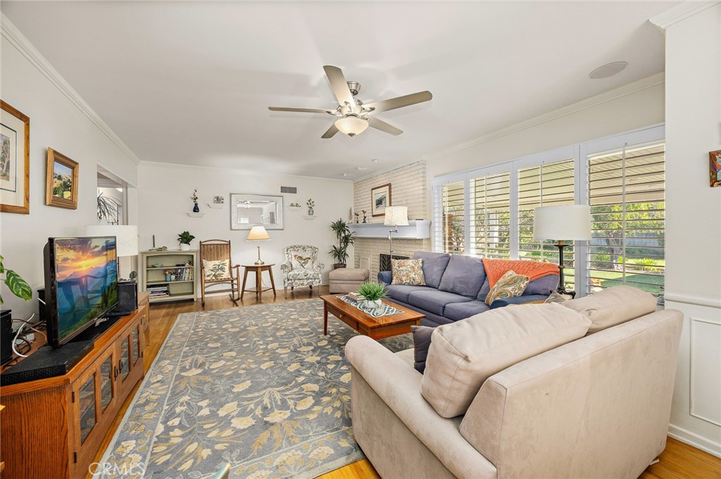 884 E Whitcomb Avenue