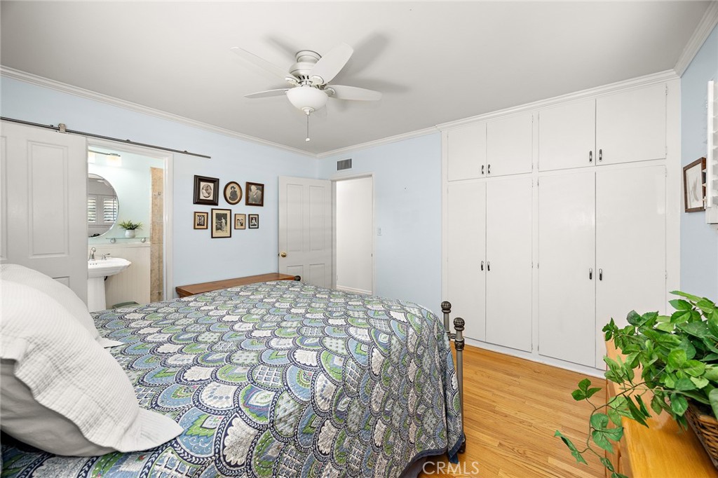 884 E Whitcomb Avenue