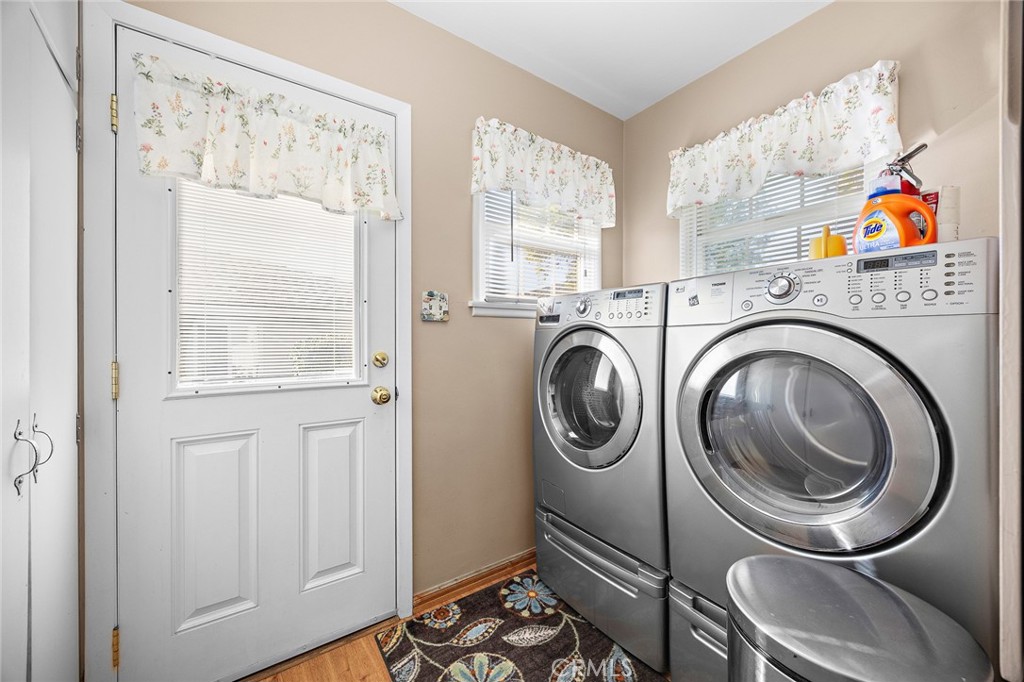 884 E Whitcomb Avenue