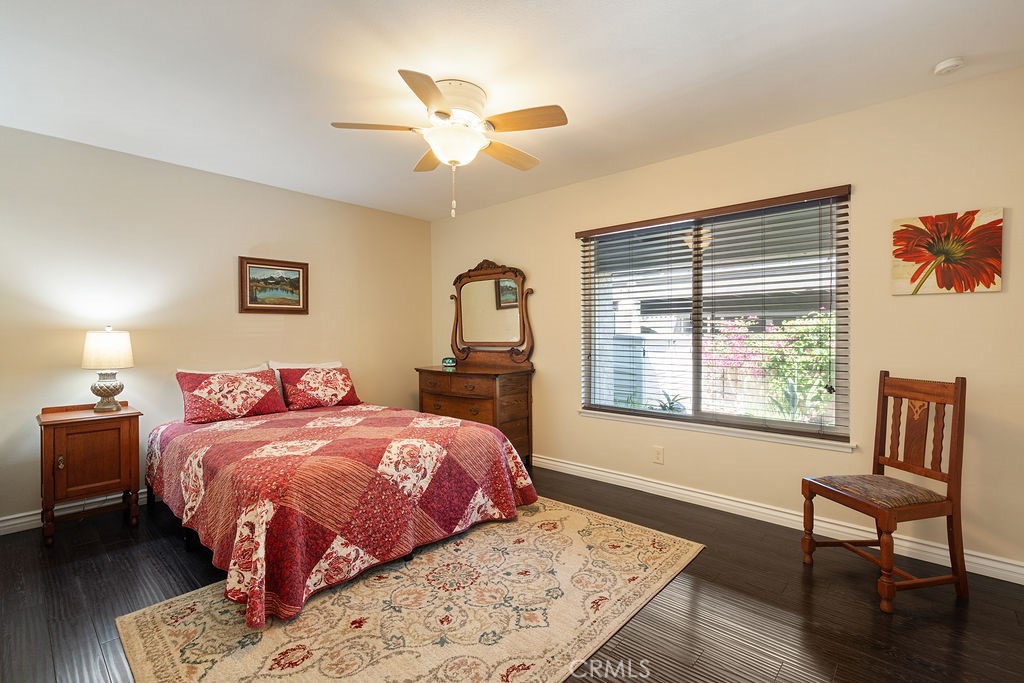202 W Via Vaquero