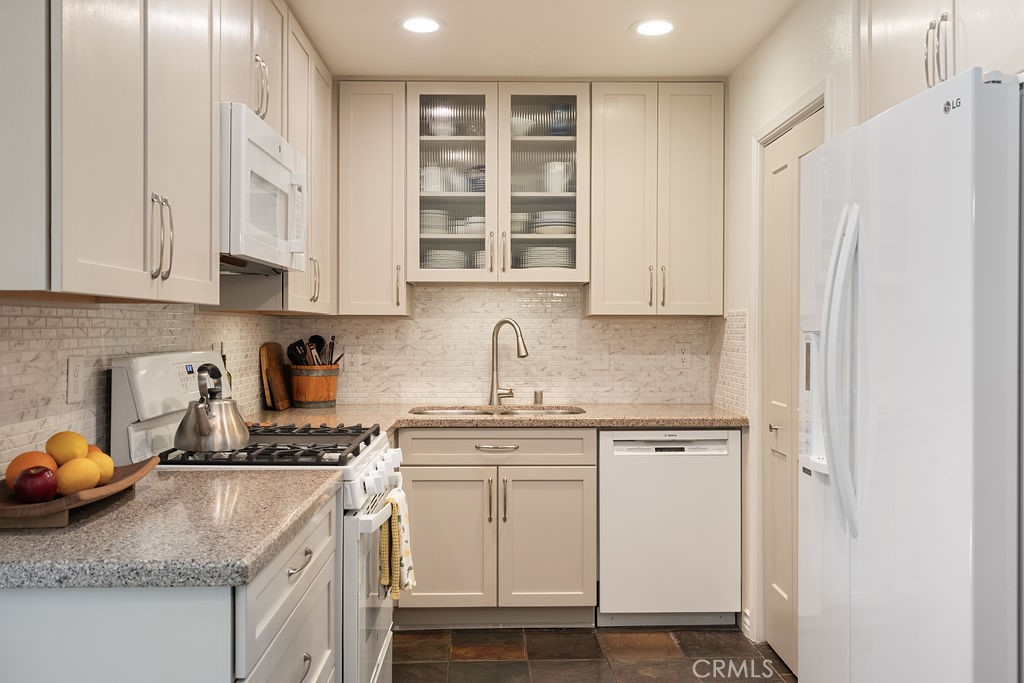 202 W Via Vaquero