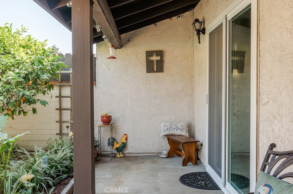202 W Via Vaquero