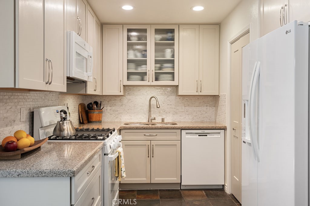 202 W Via Vaquero