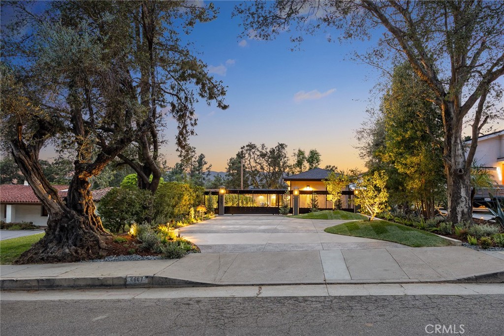 4607 Alta Canyada Road